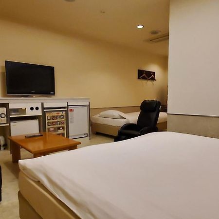 Hotel Golf Tsunashima (Adults Only) Yokohama  Exterior photo