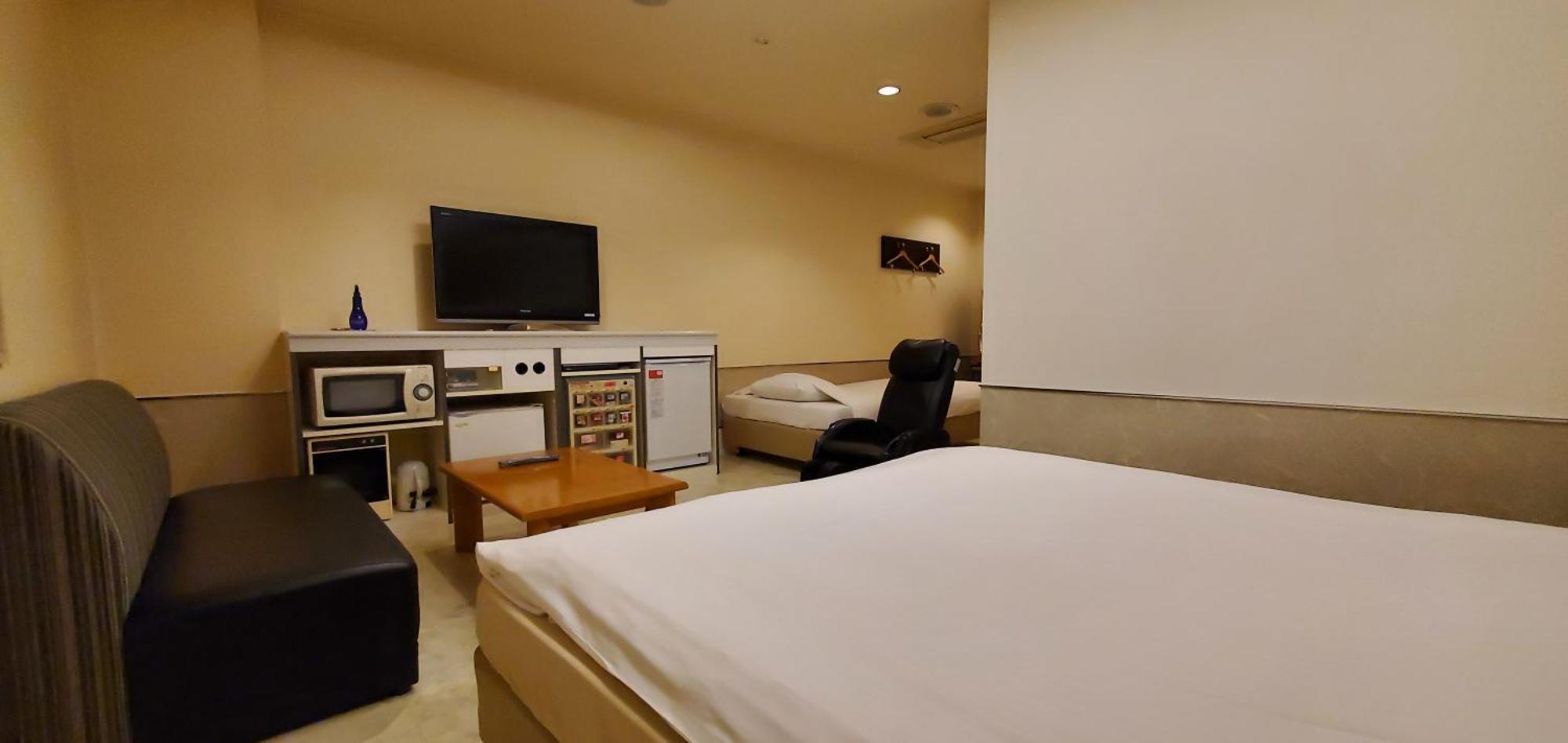 Hotel Golf Tsunashima (Adults Only) Yokohama  Exterior photo