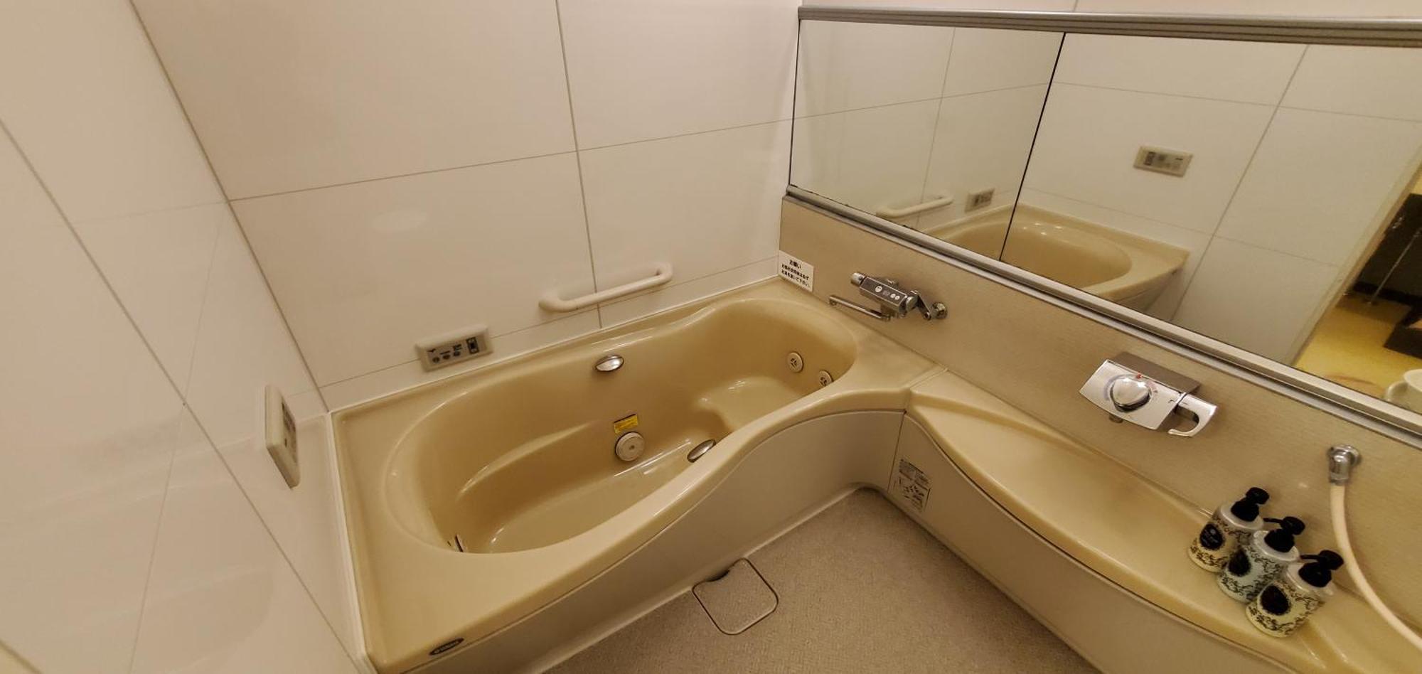 Hotel Golf Tsunashima (Adults Only) Yokohama  Exterior photo